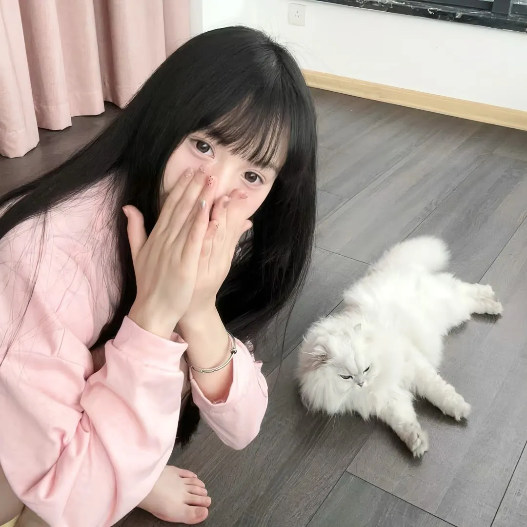 摆摊后，全城大哥都来给我打下手